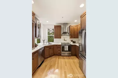 2300 Benson Road S #F5, Renton, WA 98055 - Photo 9