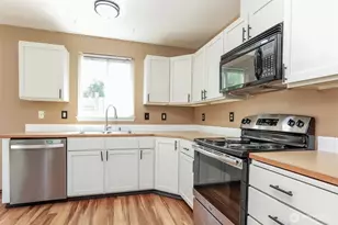4919 106th St NE, Marysville, WA 98270 - Photo 9