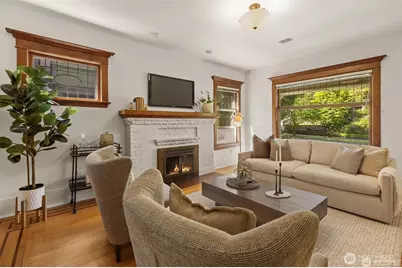 938 18th Avenue E, Seattle, WA 98112 - Photo 5