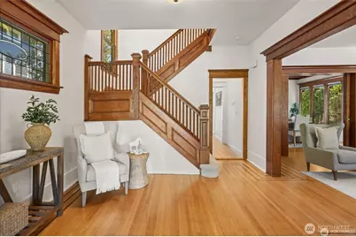 938 18th Avenue E, Seattle, WA 98112 - Photo 13