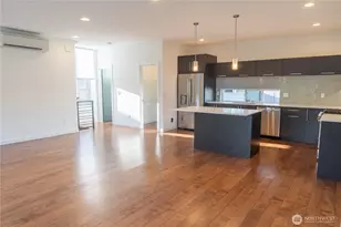 2614 SW Genesee St, Seattle, WA 98126 - Photo 7
