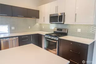 2614 SW Genesee St, Seattle, WA 98126 - Photo 11