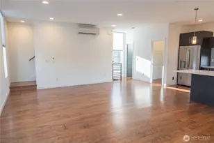 2614 SW Genesee St, Seattle, WA 98126 - Photo 5