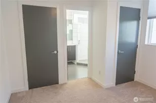 2614 SW Genesee St, Seattle, WA 98126 - Photo 17