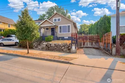 916 23rd Avenue S, Seattle, WA 98144 - Photo 1