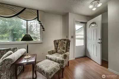 7085 Thebes Street NE, Bremerton, WA 98311 - Photo 9