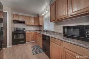 7085 Thebes St NE, Bremerton, WA 98311 - Photo 13