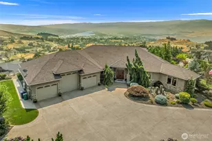110 E Mountain Brooke Ln, Wenatchee, WA 98801 - Photo 3