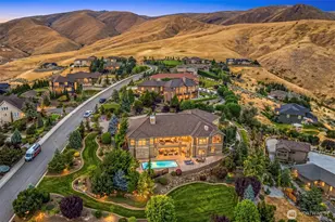 110 E Mountain Brooke Ln, Wenatchee, WA 98801 - Photo 1
