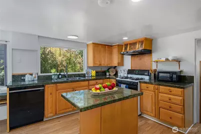 5138 S Myrtle Street, Seattle, WA 98118 - Photo 9