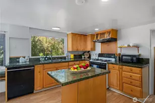 5138 S Myrtle St, Seattle, WA 98118 - Photo 9