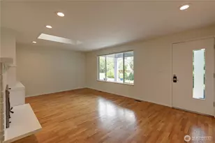 2327 248th Ave SE, Sammamish, WA 98075 - Photo 3