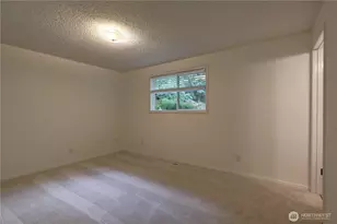 2327 248th Ave SE, Sammamish, WA 98075 - Photo 9