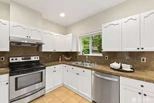 9205 177th Pl NE, Redmond, WA 98052 - Photo 13