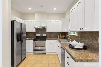 9205 177th Place NE #1, Redmond, WA 98052 - Photo 15