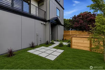 2613 NW 87th Street, Seattle, WA 98117 - Photo 3