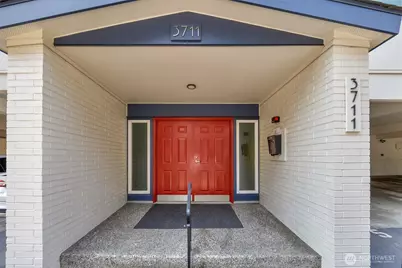 3711 26th Place W #105, Seattle, WA 98199 - Photo 17