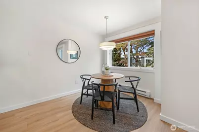 3711 26th Place W #105, Seattle, WA 98199 - Photo 5