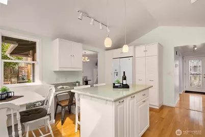 12619 SE 75th Street, Newcastle, WA 98056 - Photo 13