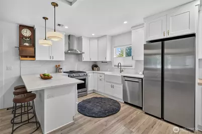 8121 11th Avenue SW, Seattle, WA 98106 - Photo 5