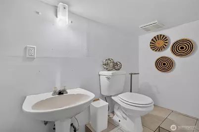 8121 11th Avenue SW, Seattle, WA 98106 - Photo 25
