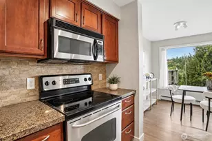 430 Bellevue Way SE, Bellevue, WA 98004 - Photo 7