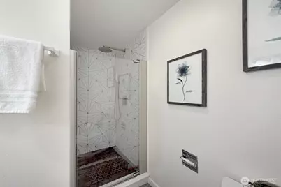 12527 27th Avenue NE #D, Seattle, WA 98125 - Photo 25