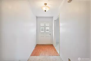 1207 Spruce St, Longview, WA 98632 - Photo 3