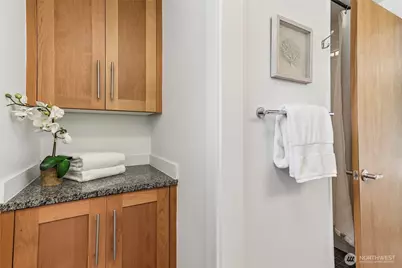 8820 24th Avenue SW, Seattle, WA 98106 - Photo 17