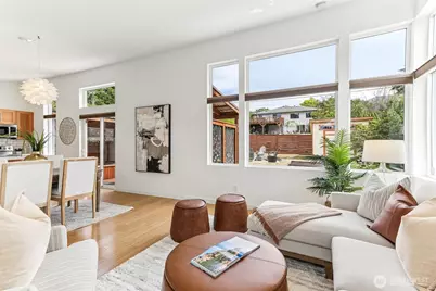 8820 24th Avenue SW, Seattle, WA 98106 - Photo 5