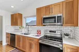 8820 24th Ave SW, Seattle, WA 98106 - Photo 11