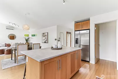 8820 24th Avenue SW, Seattle, WA 98106 - Photo 13