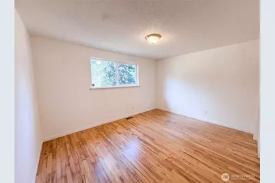 712 141st Street E, Tacoma, WA 98445 - Photo 11