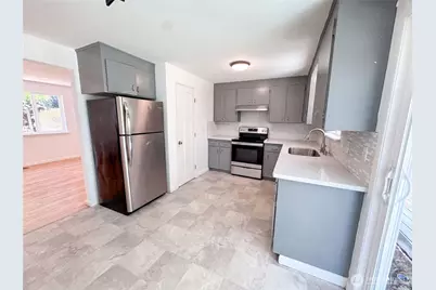712 141st Street E, Tacoma, WA 98445 - Photo 9