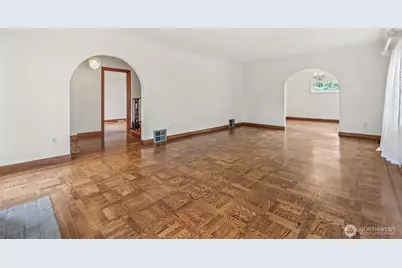 4208 51st Avenue NE, Seattle, WA 98105 - Photo 5