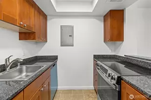 14665 NE 34th St, Bellevue, WA 98007 - Photo 3
