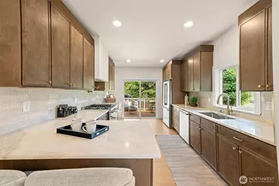 520 30th Avenue E, Seattle, WA 98112 - Photo 5