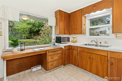6526 NE 198th Street, Kenmore, WA 98028 - Photo 15