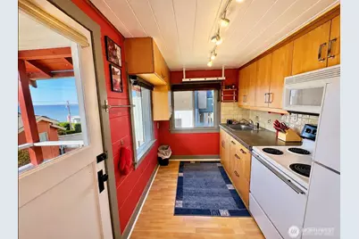 522 12th Street, Bellingham, WA 98225 - Photo 15