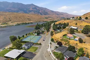 634 Warren Ave W, Pateros, WA 98846 - Photo 39