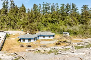1235 Russell Dr, Coupeville, WA 98239 - Photo 35
