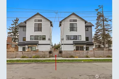 3239 61st Avenue SW #B, Seattle, WA 98116 - Photo 9