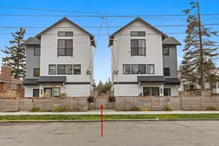 3239 61st Ave SW, Seattle, WA 98116 - Photo 9