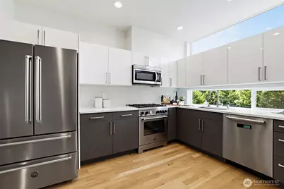 4300 SW Willow Street #E, Seattle, WA 98136 - Photo 7