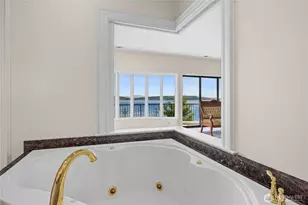 6669 N NE Windermere Rd, Seattle, WA 98115 - Photo 31