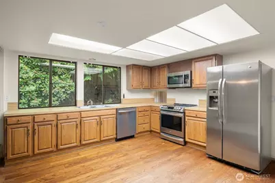 16905 150th Avenue SE, Renton, WA 98058 - Photo 11