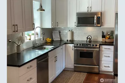 104 S Green Street, Centralia, WA 98531 - Photo 5