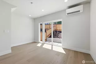 1401 29th Ave, Seattle, WA 98122 - Photo 9