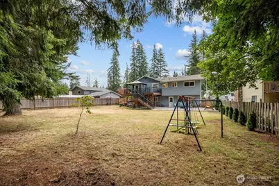 5223 128th Place NE, Marysville, WA 98271 - Photo 33