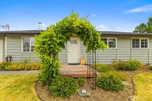 822 Walker Ave, Oak Harbor, WA 98277 - Photo 9